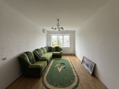 Продаж 2 кімнатної квартири, дуже якісний ремонт. Гарна комплектація. Індивідуально газове опалення. Зручне планування. Поряд школа та садочок
