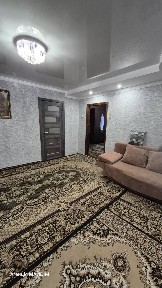 Продаж будинку в Лебедині.