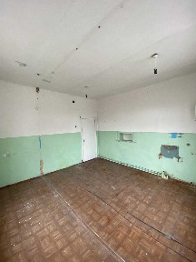 Комерційне приміщення 128м2 + гараж. 16 кВт, газ, вода. Ділянка 26 сот