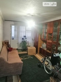 Продаж 2к квартири 49 кв. м на вул. Свято-Миколаївська 18 • ID 35037455