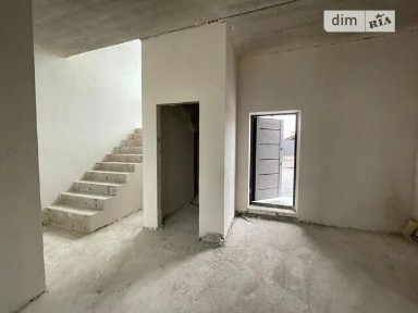 Продаж 2 поверхового таунхауса з ділянкою на 1.5 сотки, 125 кв. м, 4 кімнати, на вул. Центральна • ID 35046871