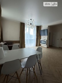 Продаж 3 поверхового таунхауса з ділянкою на 2.3 сотки, 211 кв. м, 4 кімнати, на пров. Ялинковий • ID 35046102