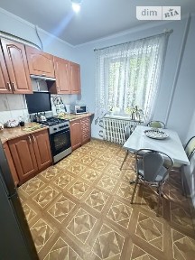 Довготривала оренда 2к квартири на вул. Євгена Коновальця 6 • ID 35045129