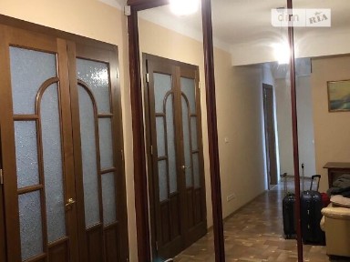 Продаж 3к квартири 87 кв. м на вул. Будівельників 38 • ID 35046615