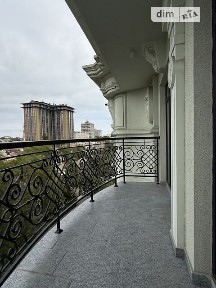 Продаж 3к квартири 201.85 кв. м на вул. Гімназична • ID 35046196