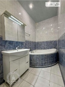 Продаж 3к квартири 77.5 кв. м на вул. Академіка Ющенка 10 • ID 35045145