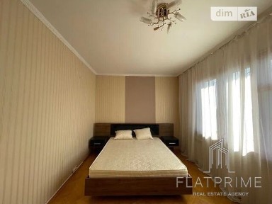 Продаж 3к квартири 71 кв. м на вул. Гната Юри 6 • ID 35044771