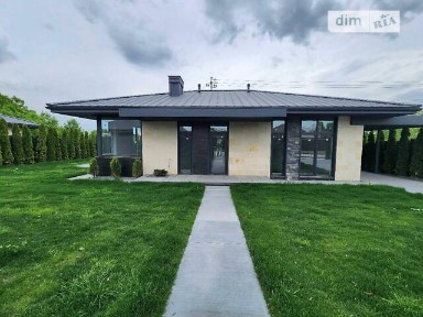 Продаж 1 поверхового будинку з ділянкою на 6 соток, 104 кв. м, 3 кімнати, на вул. Соборна • ID 35047072