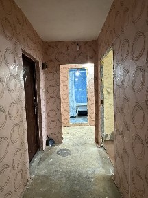Продам 2-ком. квартиру на Левом берегу, 5 микрорайон | Под ремонт |