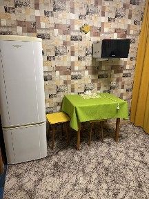 Дво кімнатна квартира, перший поверх, заселю до 6 чоловік