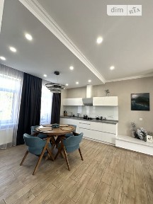 Продаж 2 поверхового таунхауса з ділянкою на 1.23 сотки, 177 кв. м, 3 кімнати, на вул. Дворянська • ID 35048361
