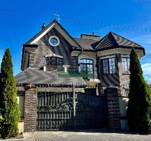 Оренда будинку Козин площа 390 м²