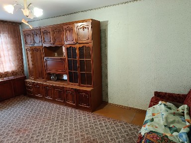 Продам 3 кімнатну квартиру на Польовій