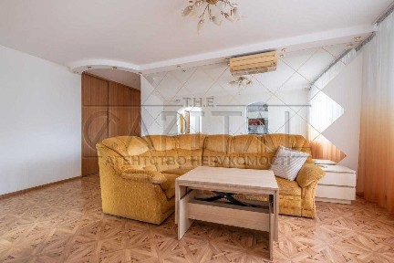 Продаж квартири, вул. Левка Лук'яненка, Оболонь