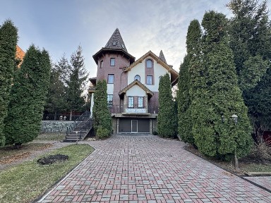 Оренда будинку з басейном 1250 м2. Голосіївський район