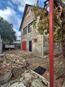 Продам дом-коробка Великодолинское, центр