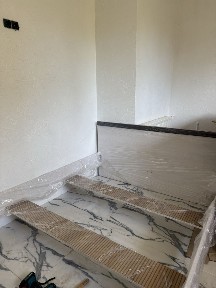 У ТИХОМУ теплому будинку на безпечному першому поверсі недорого