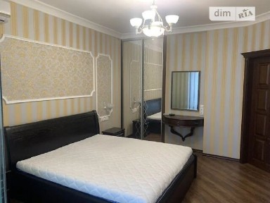 Продаж 2к квартири 74 кв. м на вул. Градинська 9 • ID 35049818