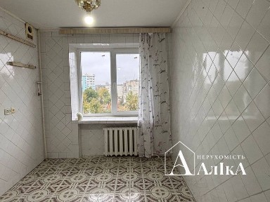 Продам 2-кімнатну квартиру з хорошим плануванням