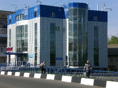 Оренда фасадного приміщення 184 м² + склад 135 м² з вантажним ліфтом, Центр Переяслава, 100 кВт