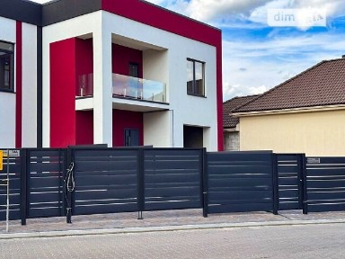 Продаж 2 поверхового таунхауса з ділянкою на 3.3 сотки, 139 кв. м, 5 кімнат, на вул. Єдності 30 • ID 35049941