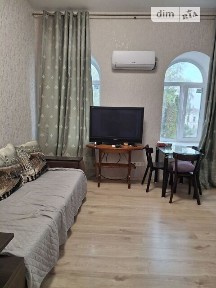 Довготривала оренда 1к квартири на вул. Покровська 9 • ID 35050494