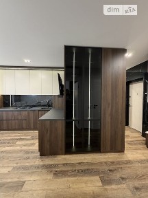 Квартира біля парку шевченка на 2 поверсі з ремонтом