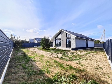 Продаж сучасного будинку 130 м² з другим світлом та терасою на ділянці 7.5 соток
