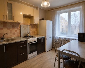 Центр 1 кімн 800 грн