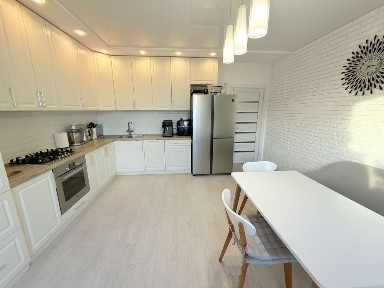 Продам 2к квартиру 71м2 ЖК Петрівський квартал Газ Кухня 20м2 Без комісії