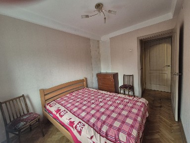 Воскресенський проспект 24 Б, 2х к. кв, охайна, готова для проживання