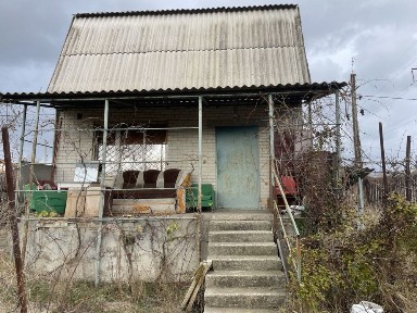 Дом в комунаровском районе срочно.