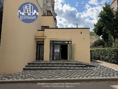 Оренда 2 поверхів у фасадному приміщенні
