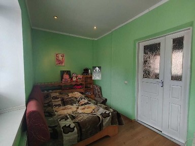 Продаж просторого будинку з ремонтом; ділянка 6 соток; Шевченківський район