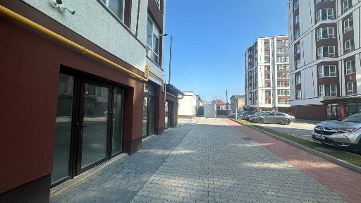 Комерційне приміщення продаж Опришівська слобода комерція