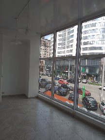 Продаж комерційного приміщення в центрі міста по вул Південний Бульвар