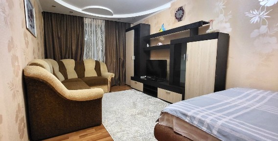 Подобова, погодинна аренда затишної квартири по вул. Петропавлівська