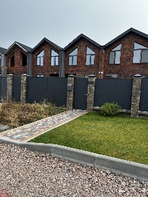 Продам таунхаус з ремонтом на Козацькому проспекті з погребом та каміном дровʼяним