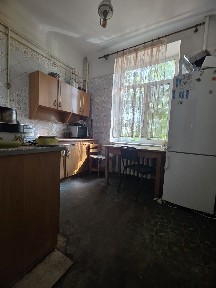 Продам 2к Сталинака. ул. Пастера