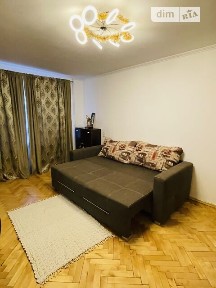 Здам подобово 3к квартиру на вул. Патріарха Любомира Гузара 8 • ID 35052050