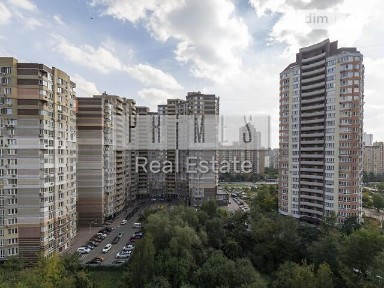 Продаж 3к квартири 75 кв. м на вул. Урлівська 24 • ID 35052422