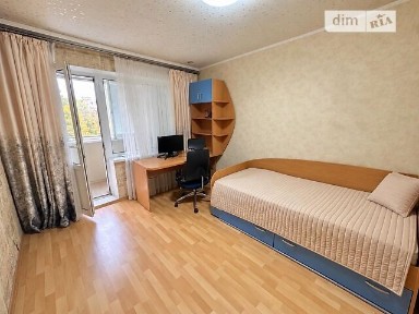 Продаж 3к квартири 64 кв. м на вул. Янтарна • ID 35052167