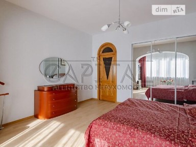 Продаж 3к квартири 82 кв. м на вул. Довнар-Запольського 1 • ID 35054629