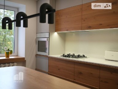 Продаж 3к квартири 61 кв. м на вул. Мельника Андрія 4 • ID 35052619