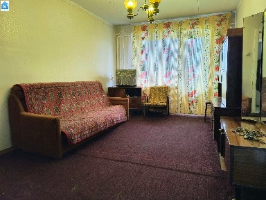 Продам 2-х ком. квартиру в центре пос. Софиевка Криворожский район, Дн-ска обл.