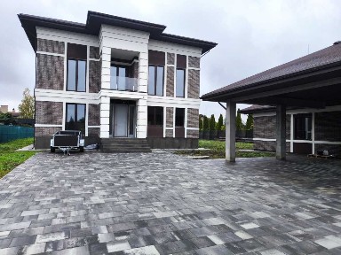 Продаж будинку 610 м², Ясенева вул.