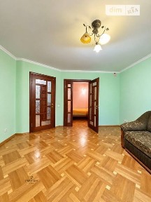 Продаж 1к квартири 54 кв. м на вул. Зелена 16 • ID 35056096