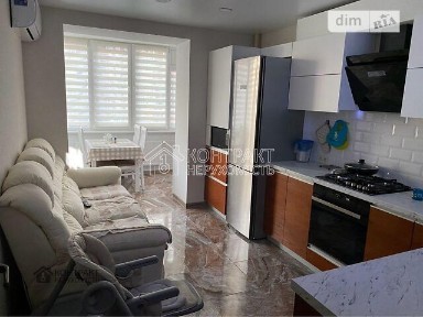 Продаж 2к квартири 80 кв. м на вул. Мирна • ID 35056082