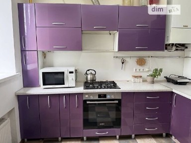 Продаж 2к квартири 50 кв. м на вул. Захисників України • ID 35055941