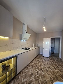 Продаж 1-кімнатна квартра Національної Гвардії, парк, озеро